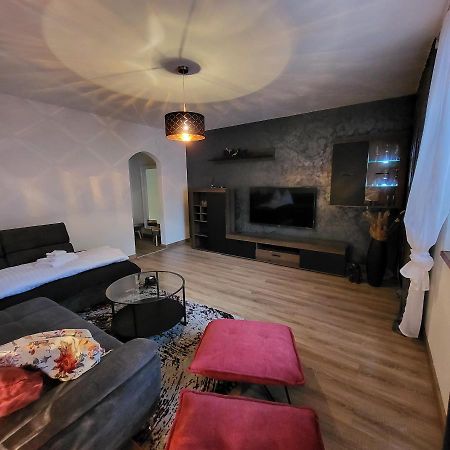 Oli Apartments Senec Exteriör bild
